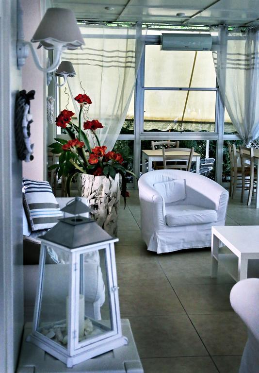 Hotel Santiago Milano Marittima Exterior photo